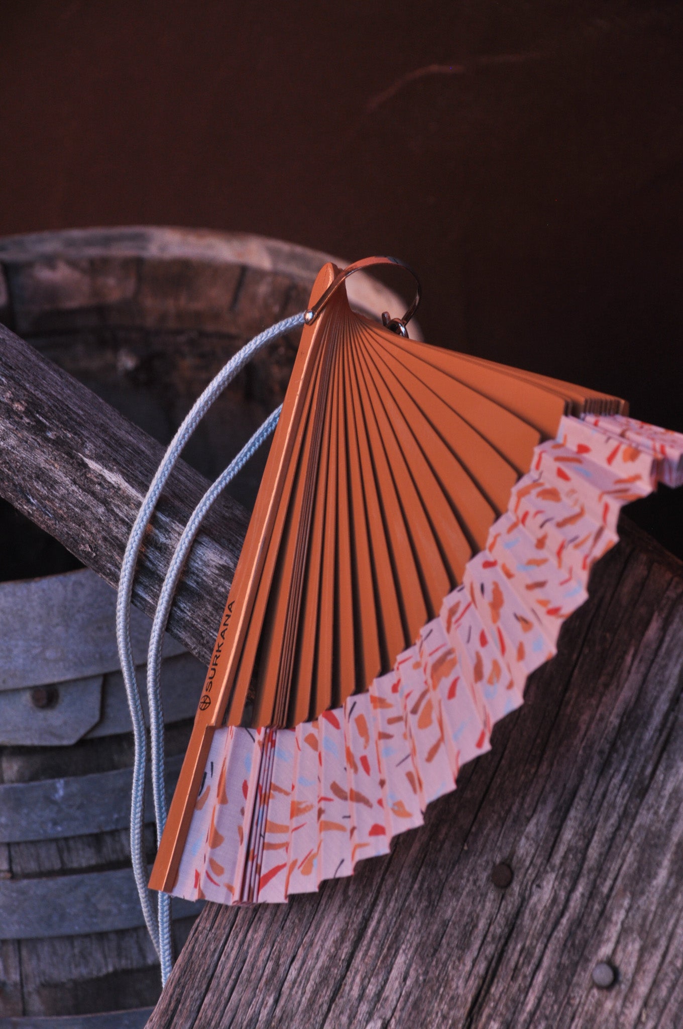 ÉVENTAIL ORANGE