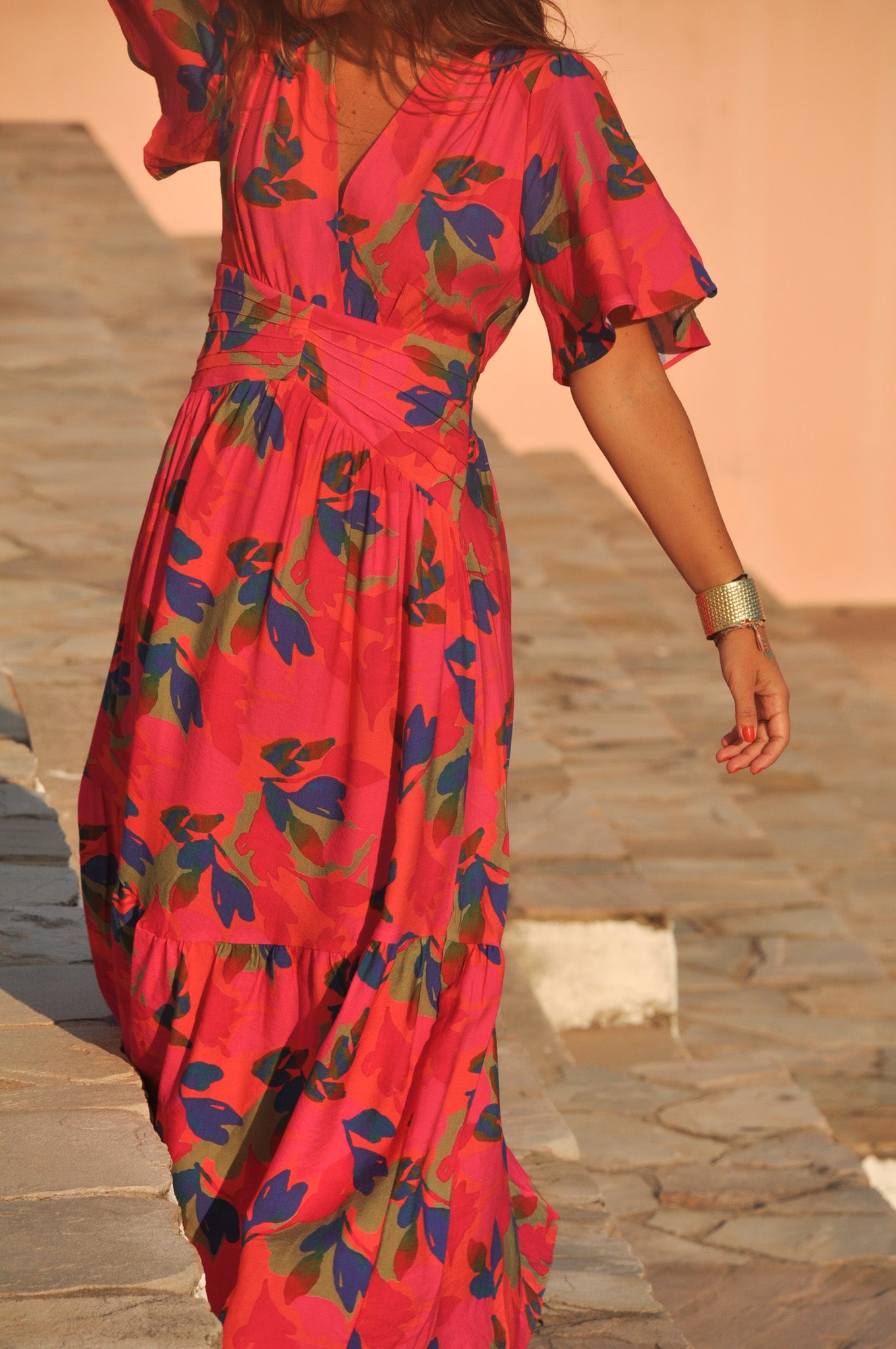 robe-longue-fleurie-rose-fushia-style-boheme.jpg