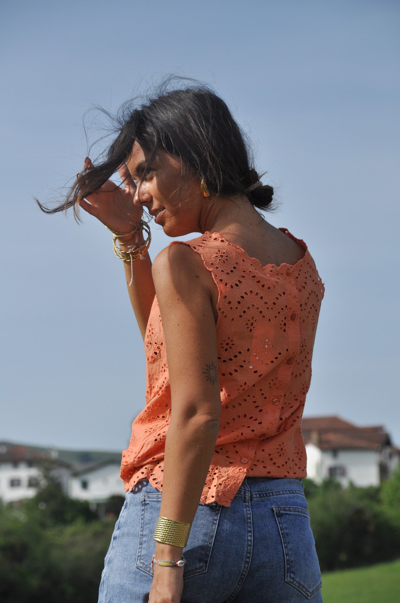 HAUT DENTELLE